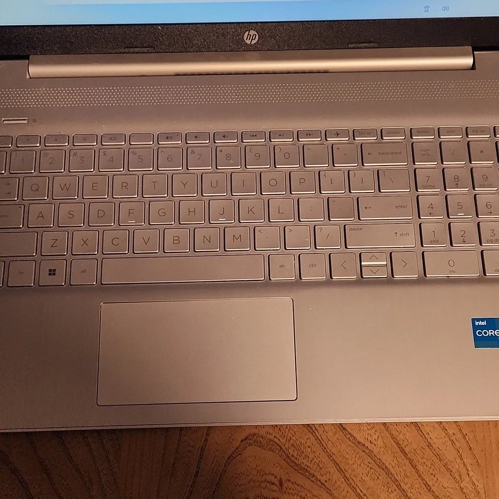 HP Laptop - Picture 3 of 6